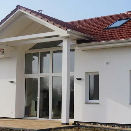 Silbermoewe Nyaraló *